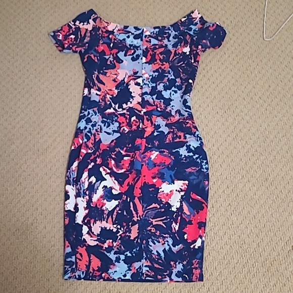 Dress - Picture 1 of 2